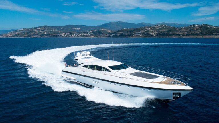 mangusta 165 yacht price