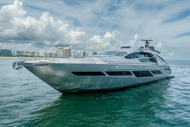 pershing yacht 9x