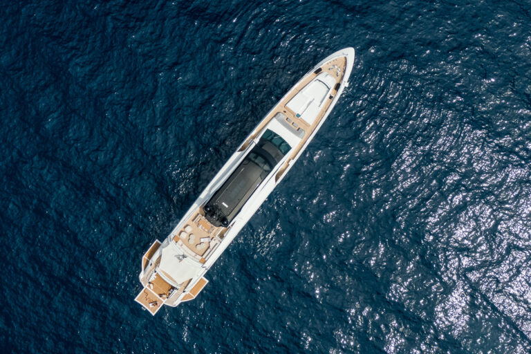 mangusta 72 yacht price