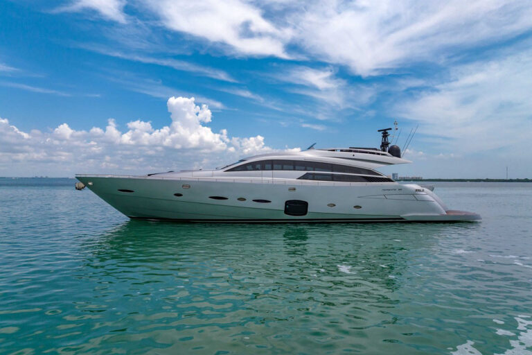pershing yacht 7x price
