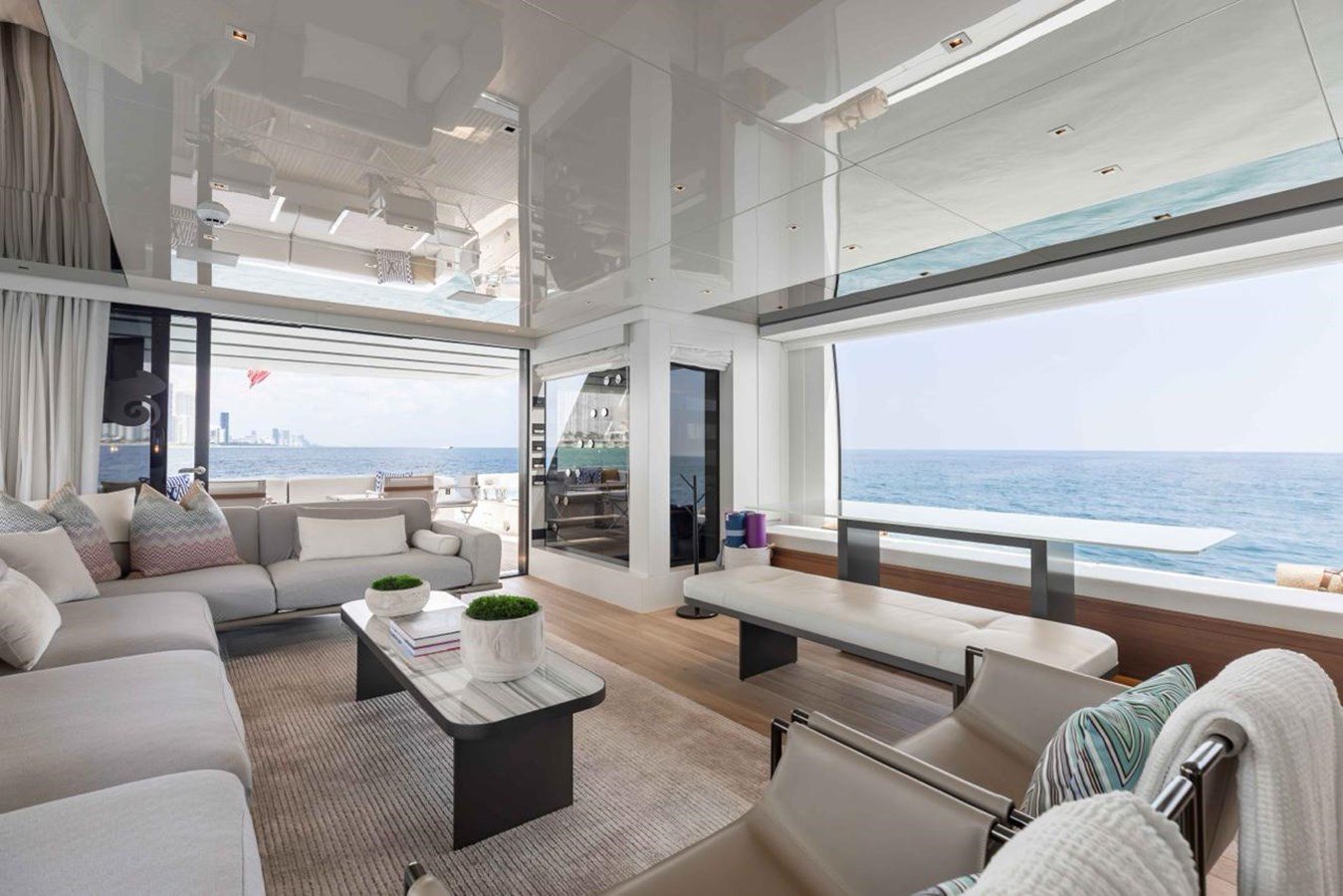 CHAMELEON Yacht for Sale